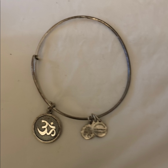 Silver Bangle with Om Charm - Picture 1 of 1